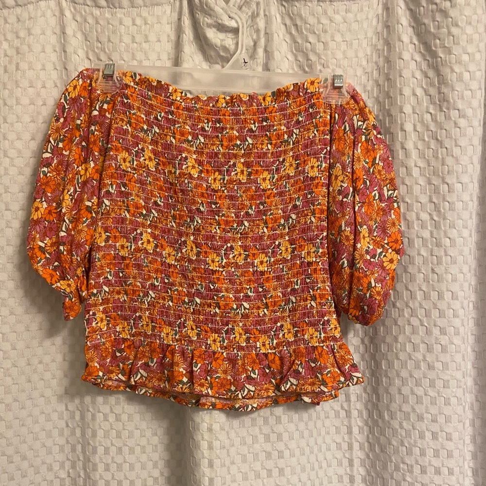 Stretchy floral top